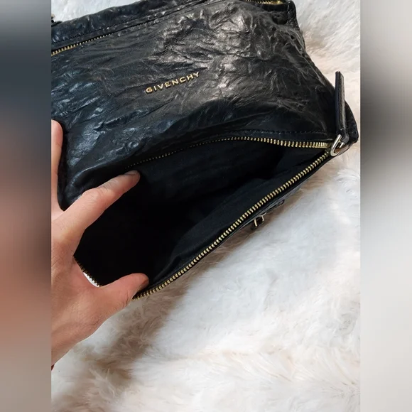Givenchy Pandora Black distressed leather bag - Picture 10 of 16